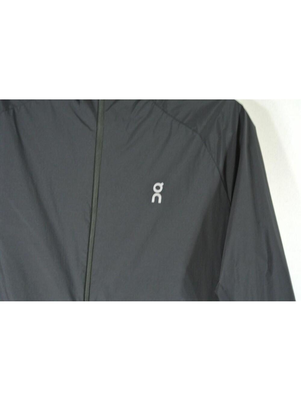 NWT, ON clouds Core Hooded Packable Running Jacket in black Sz L #T3886 - Picture 5 of 10